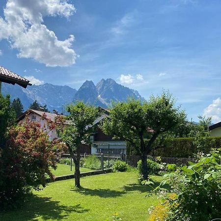 Haus Mit Wunderschoenem Ausblick Und Garten Garmisch-Partenkirchen Extérieur photo